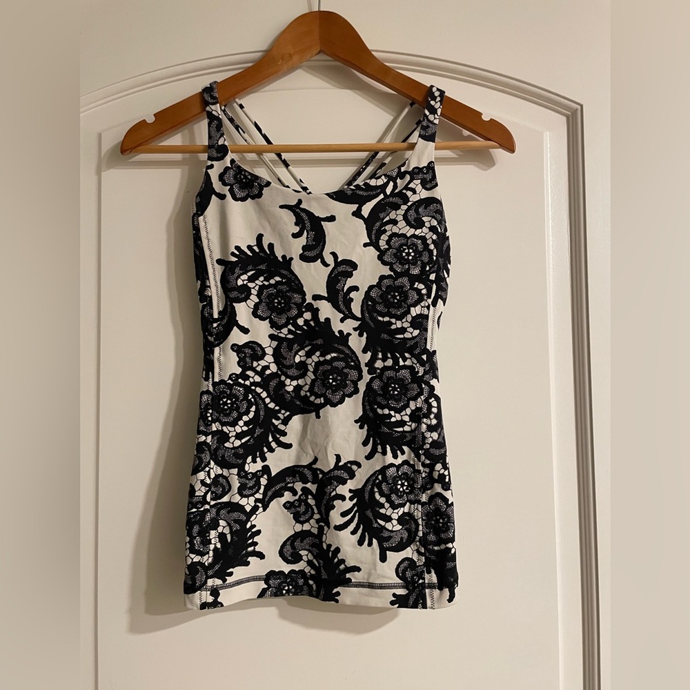 Lululemon Athletica Free To Be Cros BackTank Black & White Floral